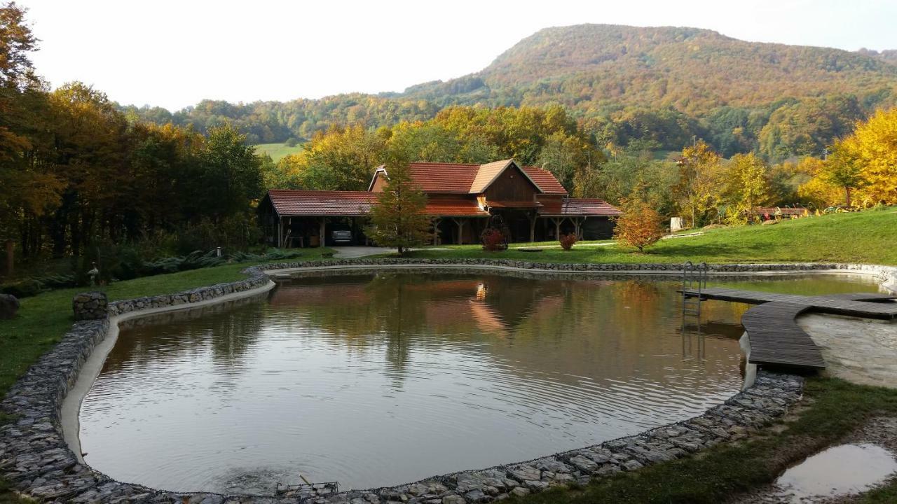 Country House With A Pool In Medvednica Nature Park Záhřeb Exteriér fotografie