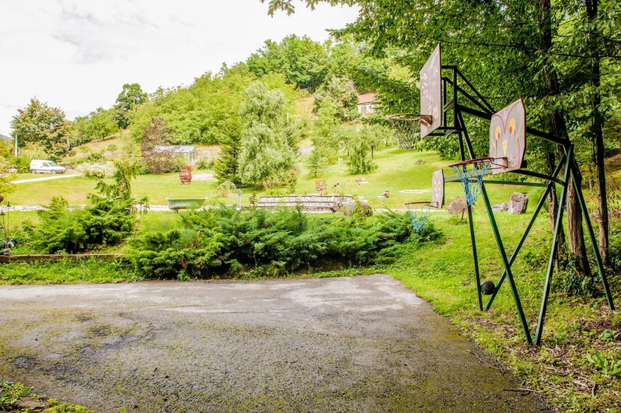 Country House With A Pool In Medvednica Nature Park Záhřeb Exteriér fotografie