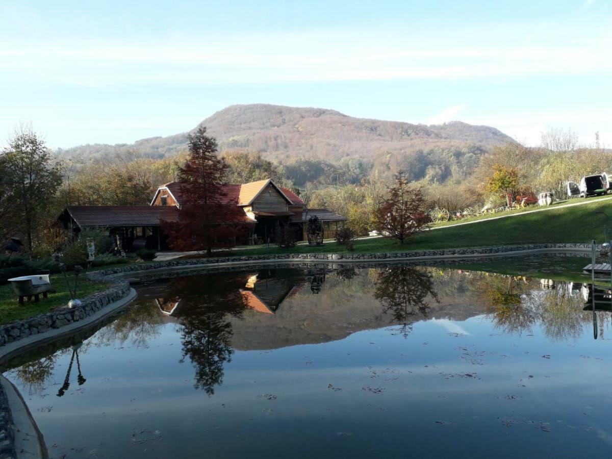 Country House With A Pool In Medvednica Nature Park Záhřeb Exteriér fotografie